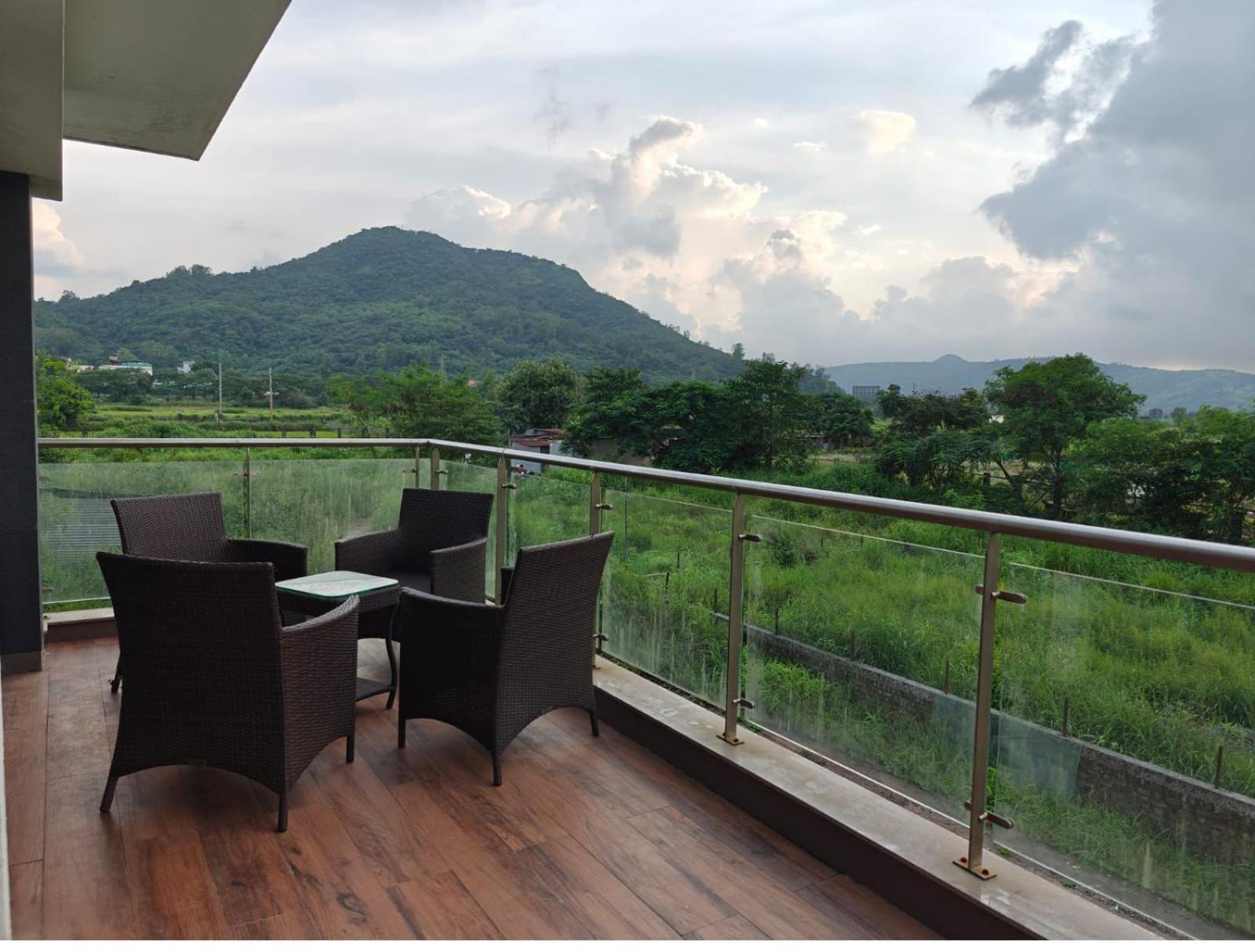 Appartement Mizzle Exotica Lonavala Extérieur photo